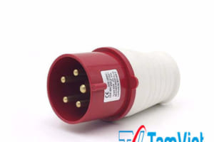 Phich-cam-cong-nghiep-3-pha-32A-3PNE